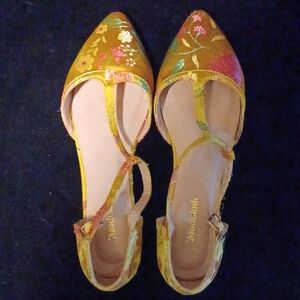 Modcloth Mustard Floral Embroidered Flats